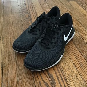 Nike Womens Flex Supreme tr6